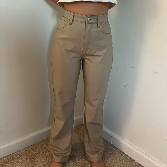 A&F Leather Pants 90s Straight Ultra High Rise Size 6 Short Length. - Picture 6 of 8